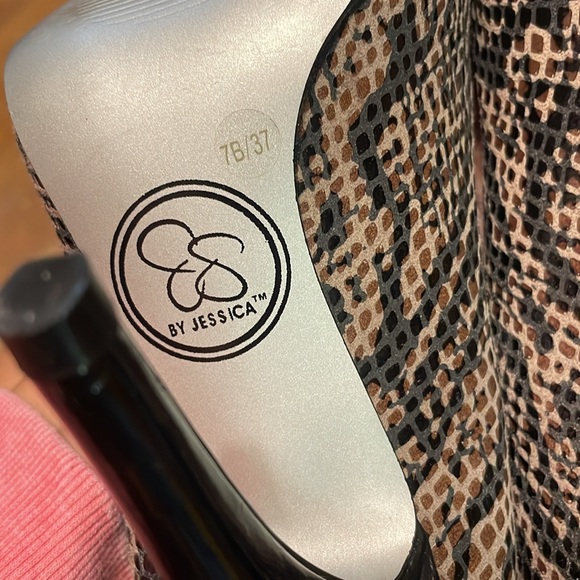 •JS BY JESSICA SIMPSON•WONDA FAUX REPTILE ANIMAL PRINT HEELS SIZE 7 EUC - Picture 4 of 7